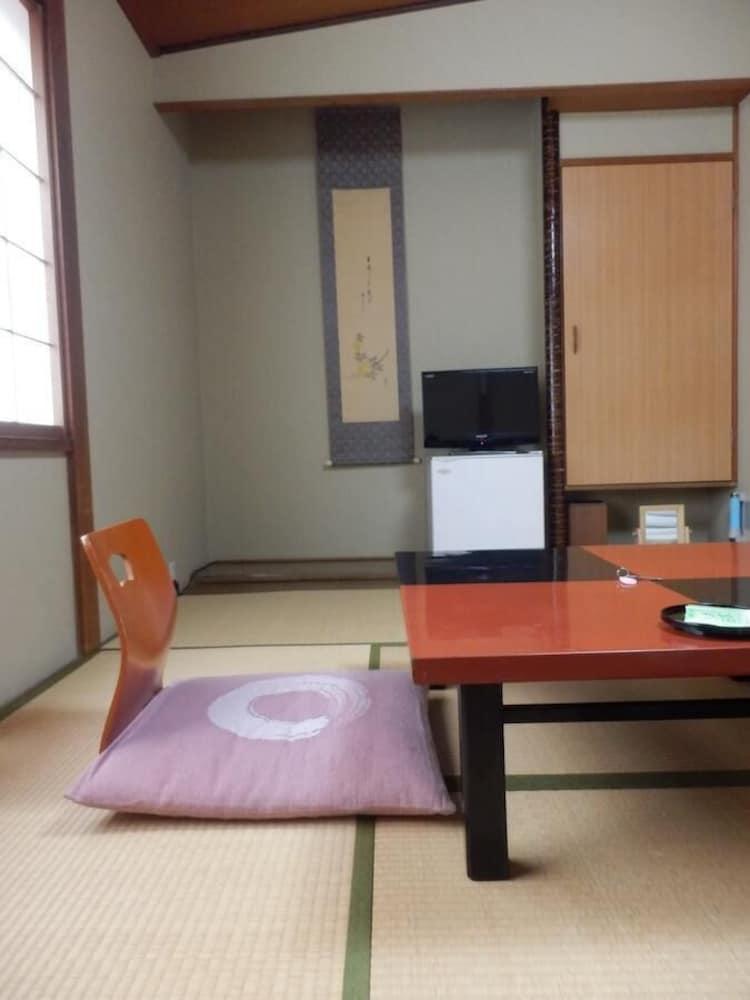 Kikunoya Ryokan Kanazawa Exterior photo